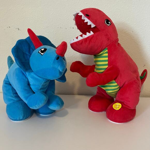 Ryan's World Roaring Dinosaurs Plush Figures T-Rex Triceratops 2018 ToyWiz - Picture 1 of 11